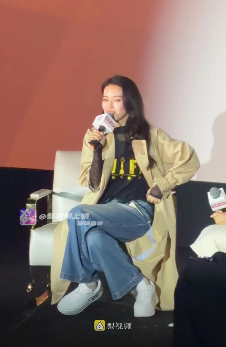 【舒淇回应自导自演计划】舒淇在写第二个剧本了4月17日晚，舒淇在北京国际电影节