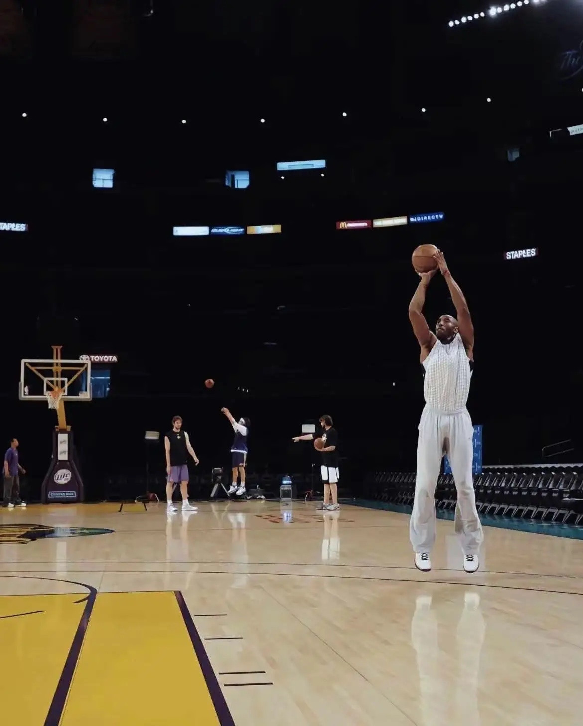 八小时训练的痛苦比不上输的那一刻！科比KobeBryant只关于科比​​​