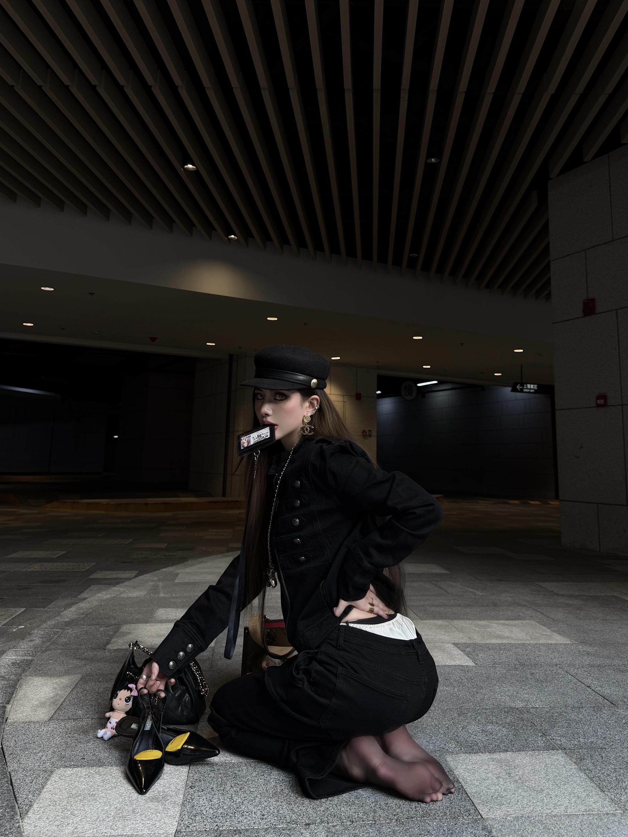 all black🖤。
