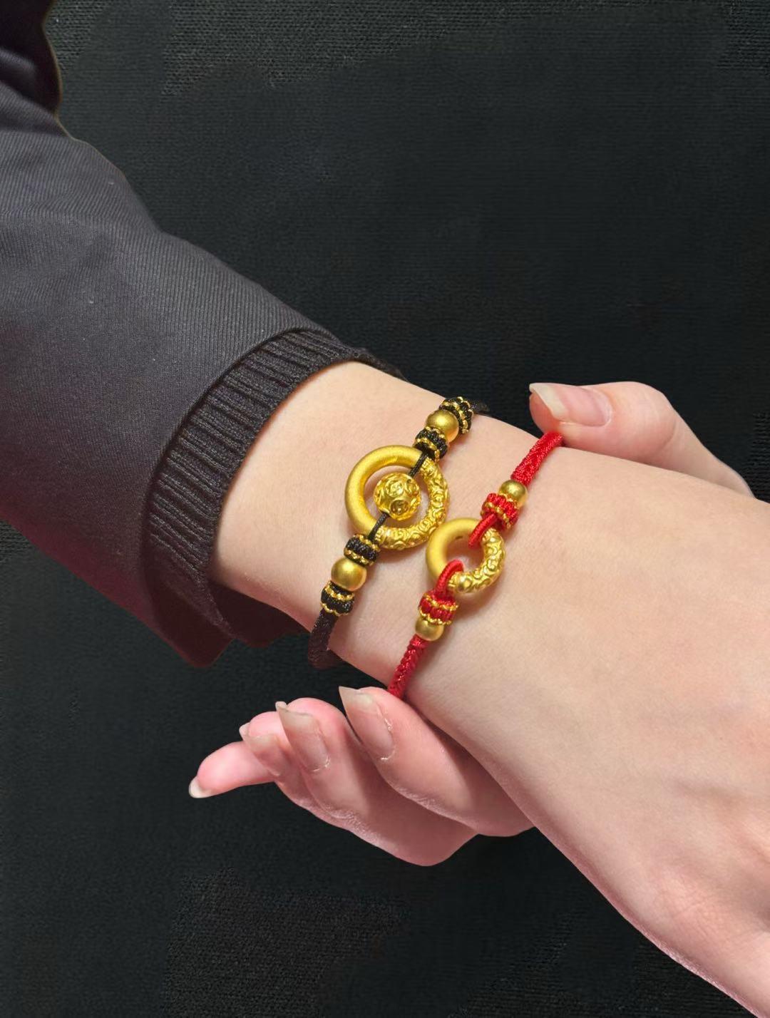 4月7日，《华尔街日报》报道称，瑞银把6月底黄金价格预期下调至5200美元/盎司