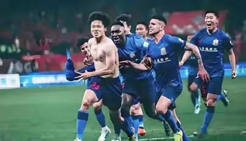 2026中超冠军必然是申花一骑绝尘，阵容稳定，主力阵容全外援+当红国脚的组合，替