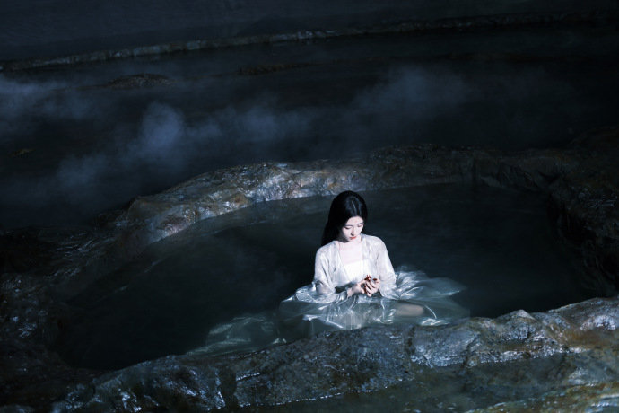 鞠婧祎月光碎鞠婧祎芜狐洒下的月光碎饵鞠婧祎月光碎，鞠婧祎芜狐洒下的月光碎饵，