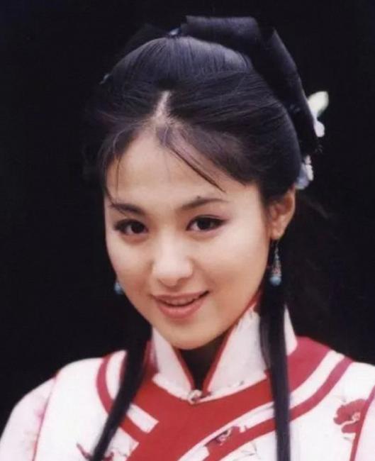 2010年，沈傲君怀孕六个多月时，丈夫出国办事。没想到，一天晚上突然有人敲响家门