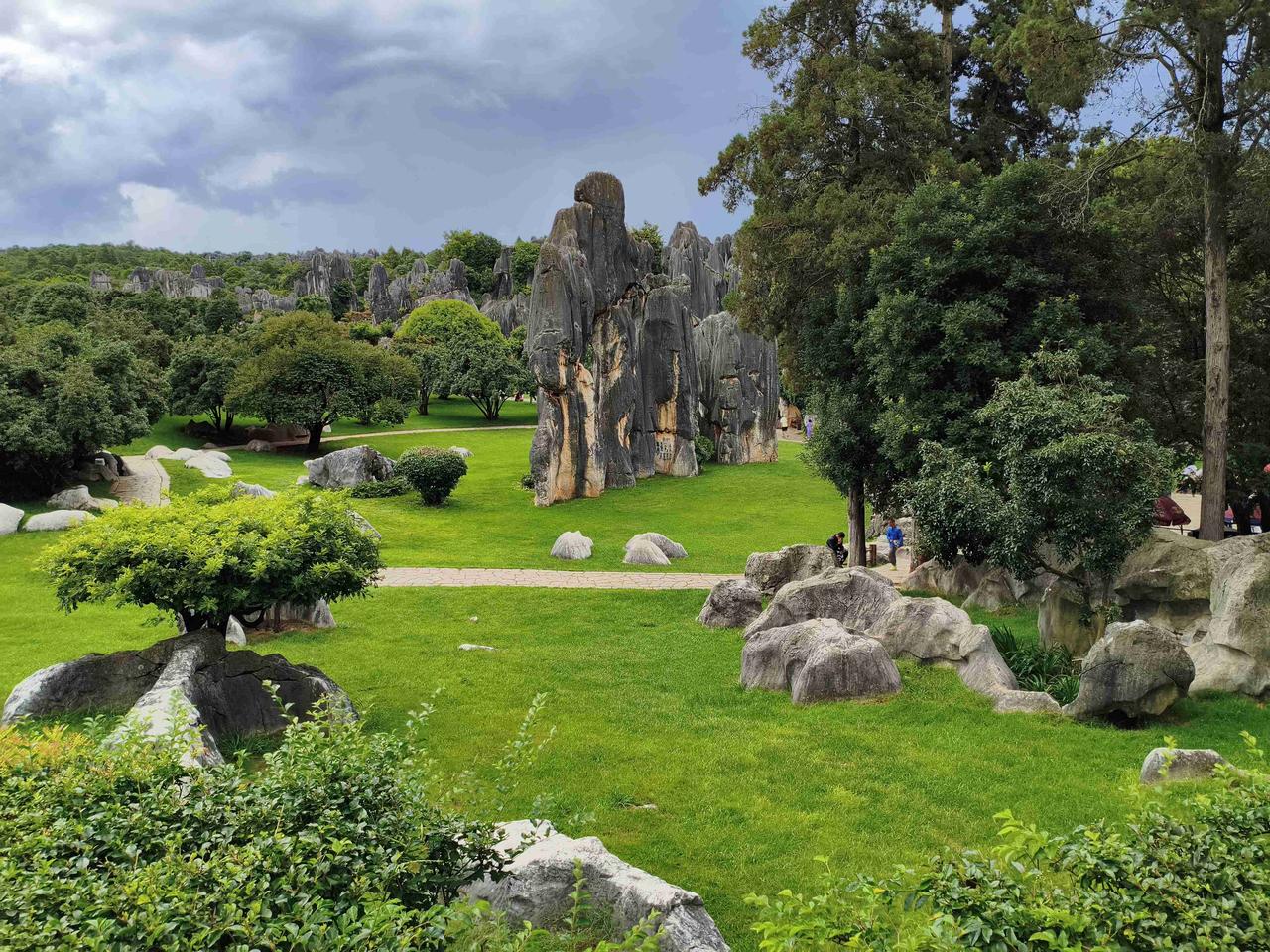 我，退休两年，生活在一个18线的小县城。我的日常很简单，每天买菜做饭，收拾屋