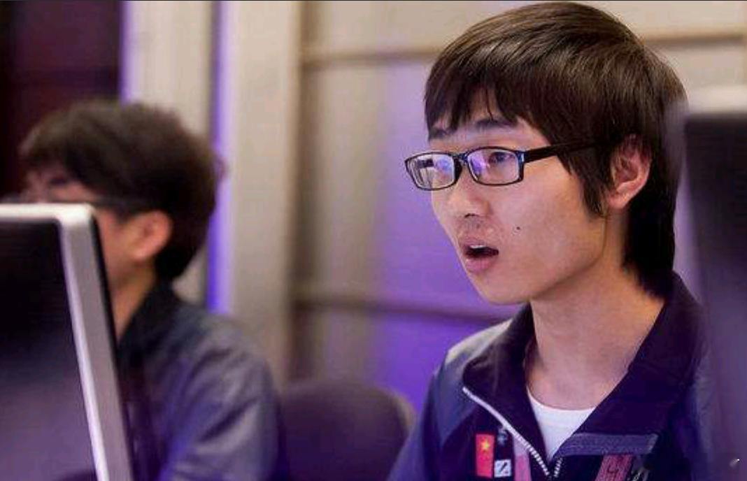 水瓶座想来打凯西杯，被鲷哥回绝，还说之前老11和小何也想来，也被拒绝了dota2