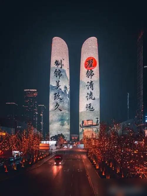 十一假期，看看最热门的旅游城市有哪些。第一名：成都登顶国庆出游热度榜首，