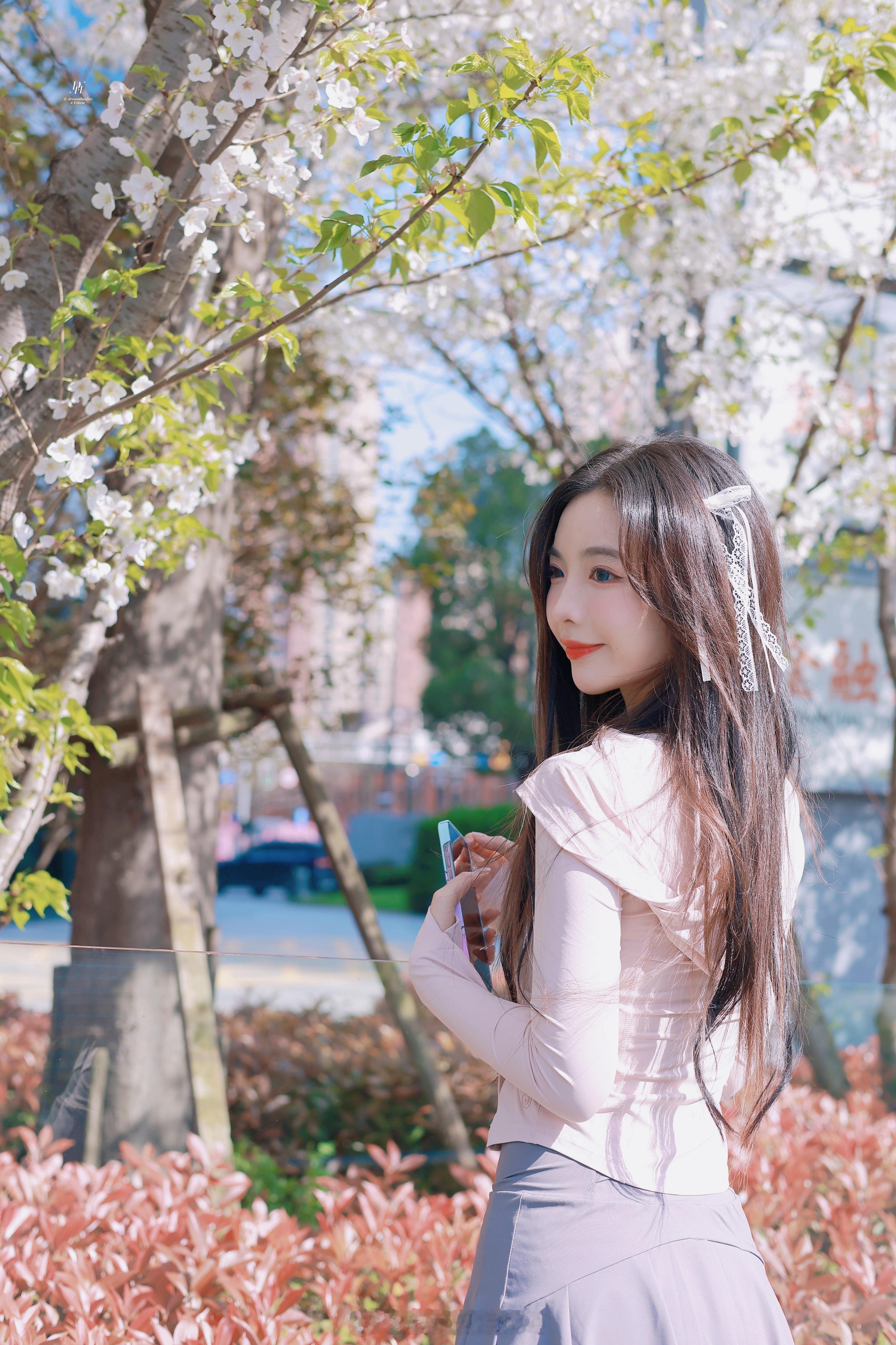 许杨玉琢四字小姐姐的温柔