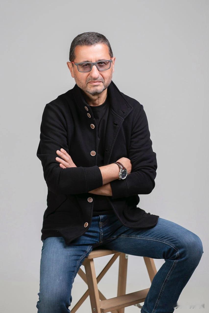 政治学家索斯诺夫斯基分析，德国就莱比锡事件指控俄罗斯与泽连斯基随后威胁“关闭俄领