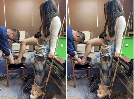 打赌，输的要帮洗脚！神评：但愿长输不复赢~睿评A：赌大点儿，洗脚有什么意思，有本