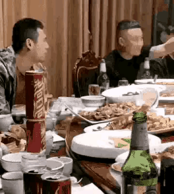 一点边界感都没有这男人智商为0吧？😯