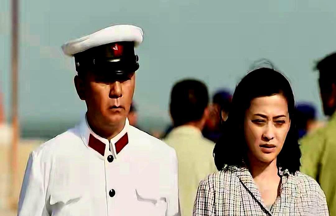 江德福一家在松山岛，日子过得挺安稳。不是没风波，是部队护着，家里没出事。地理