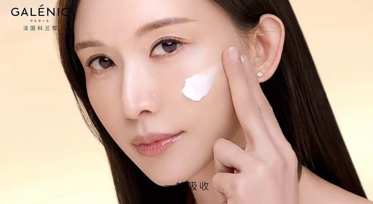 网友评林志玲面相变了林志玲这些年的状态一直在线，52岁依旧身姿轻盈、气质出众，