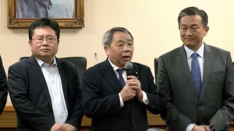 石平窜访台湾在台立院叫嚣：我们日本不怕中国石平这个汉奸，居然跑到台湾撒