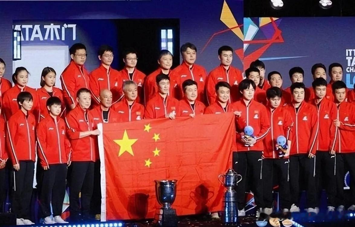这次WTT中国大满贯的中国队名单，看得出来教练组是真敢排。五个单打席位里，林诗栋、蒯曼直接拿满参赛资