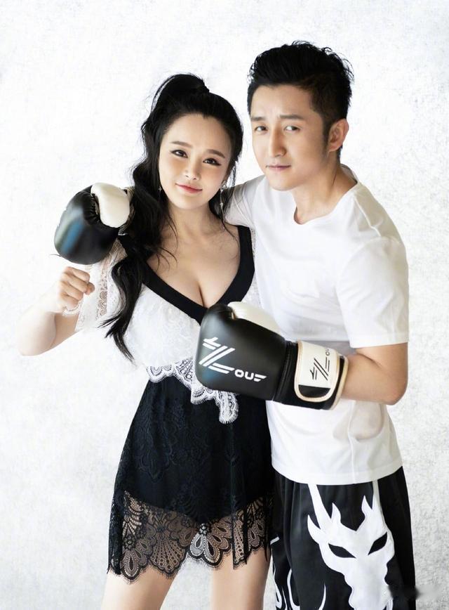 冉莹颖其实是个有福气的女人，她老公会赚钱，三个儿子很可爱。可惜了，如今2亿元没了