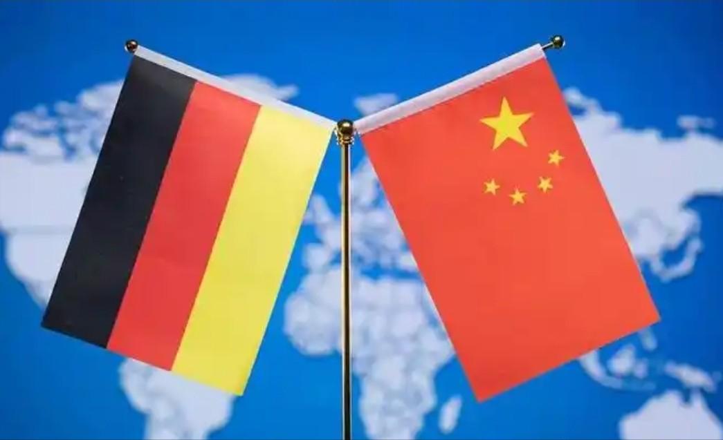 一则未经证实的媒体报道，竟然成了外交交涉的“依据”7月2日，德国外交部紧急约