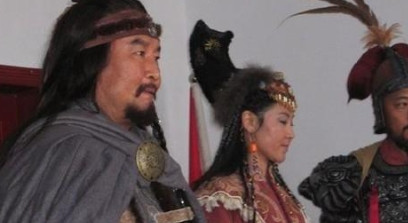 隋朝，14岁的义成公主嫁给了65岁的老可汗，没曾想，新婚之夜，老可汗完全没有怜香