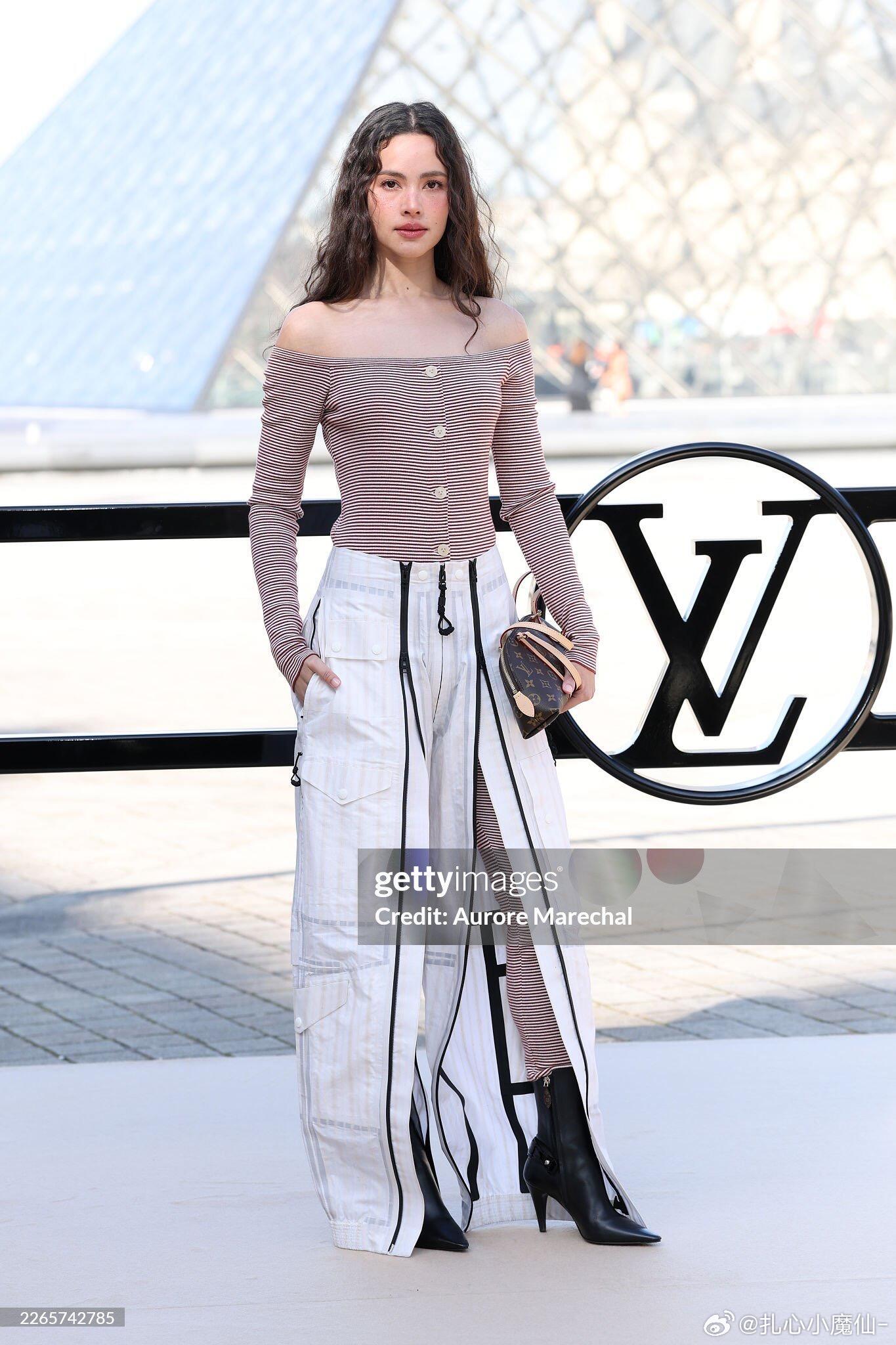 LV大秀这些稠衣服哪里找的，明星穿都压不住