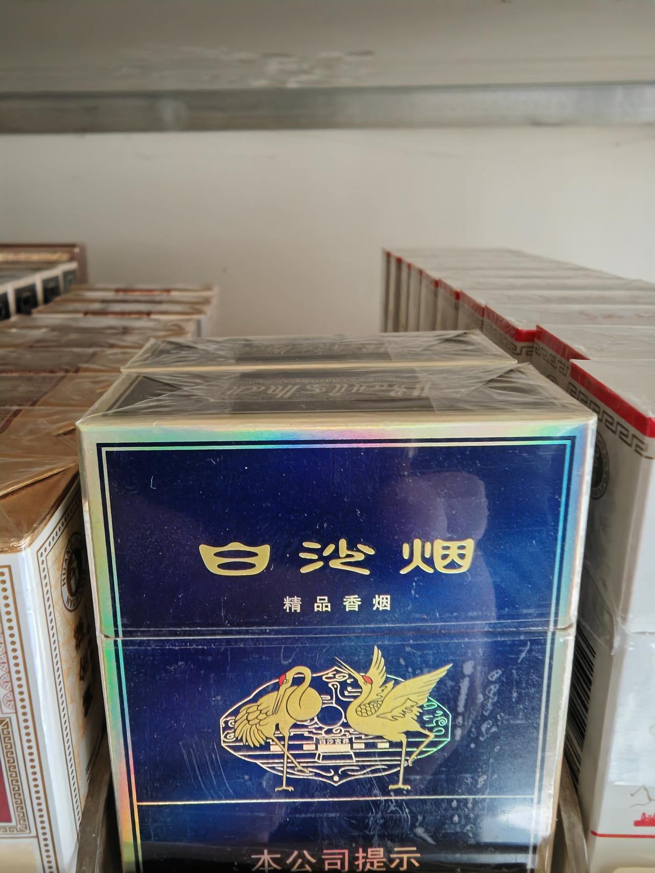 烟盒到了上警示图片的时候了，吸烟导致的各种疾病越来越多。现在的烟叶都是农药养出来