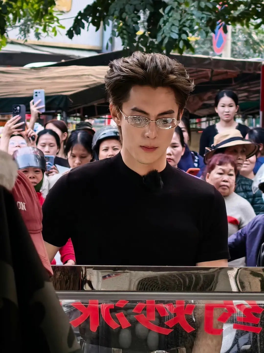 王鹤棣为什么能一直保持这么顶的状态我旅游两天感觉整个人都废了