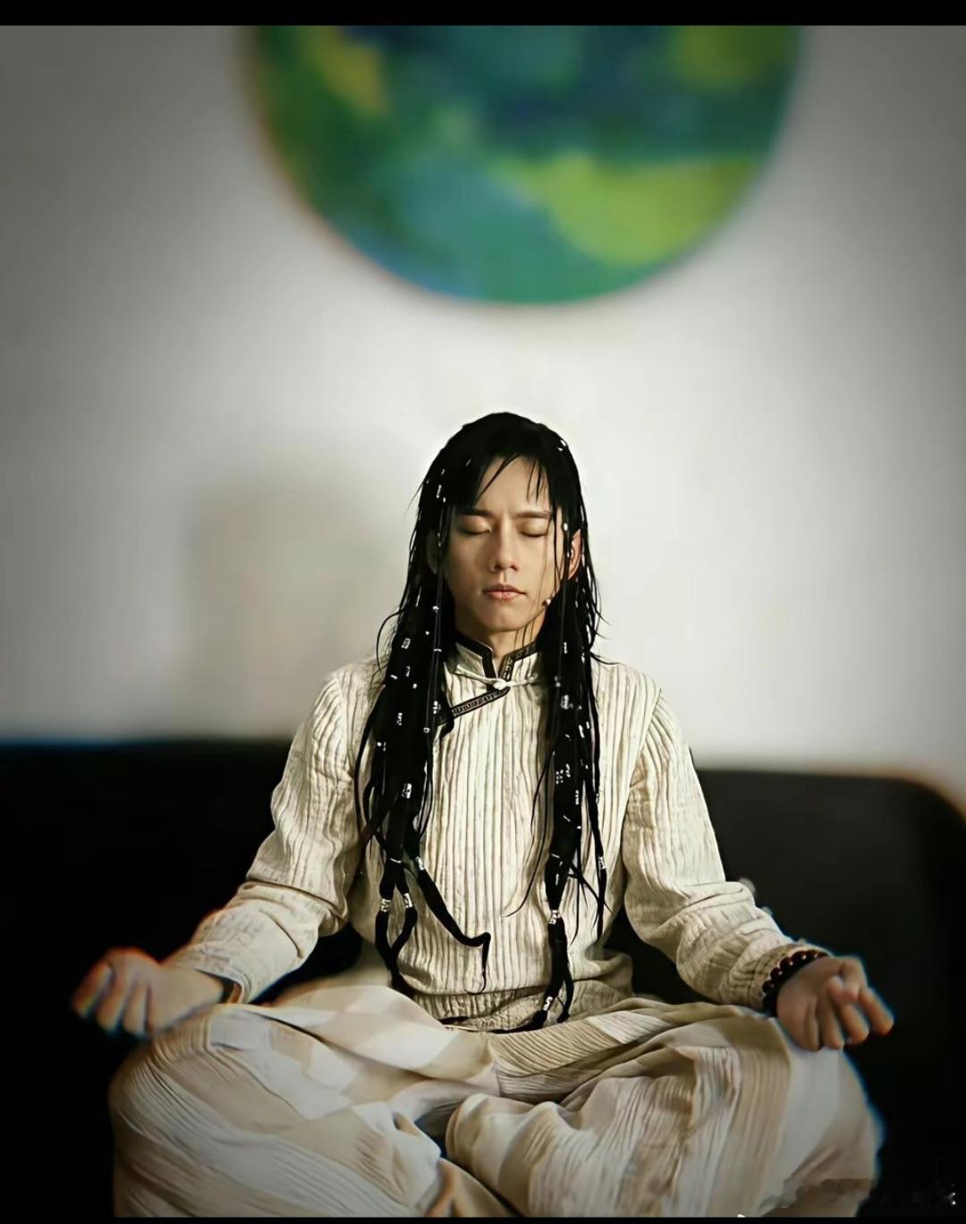 两口子真能作妖，想知道这个雷霆造型是他老婆给推荐的吗！！说实话，不仔细看真看不