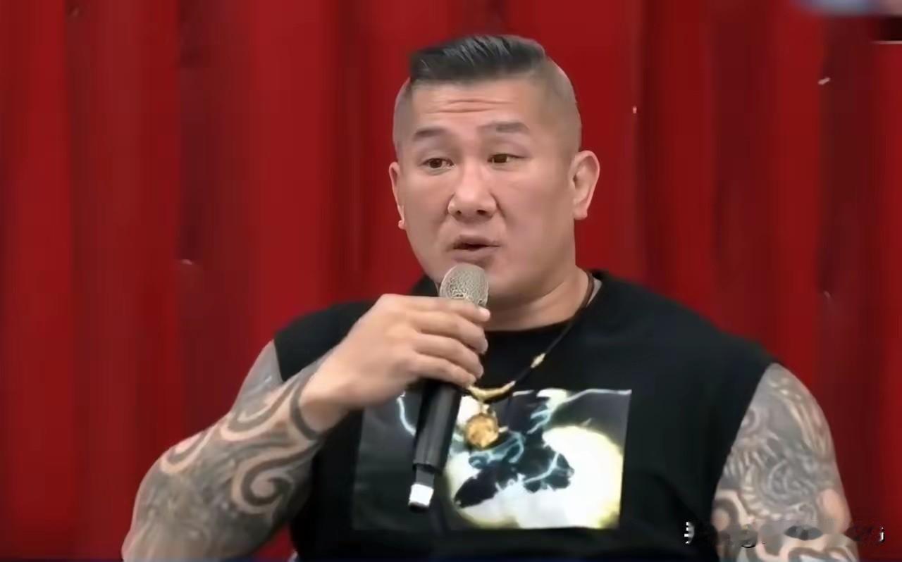 国民党开座谈会，请了馆长去。这事儿在台湾政坛炸了锅，不少人直呼“没想到”—