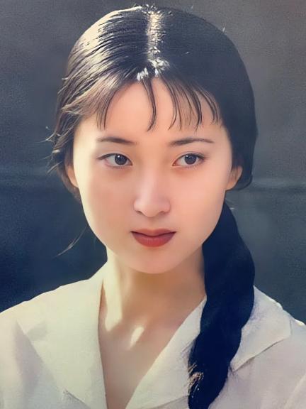 2007年，“林妹妹”陈晓旭患癌病重，弥留之际，丈夫郝彤陪在身边。然而，她却要打