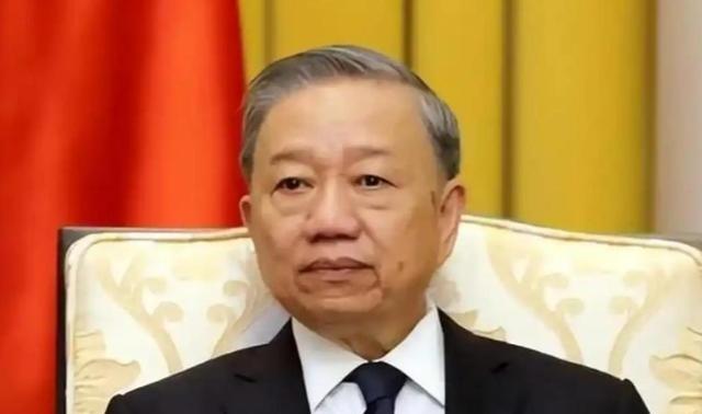 发现了一个很有趣的问题，凡是靠在中国旁边的国家，哪怕是国土面积没有超过40万平方
