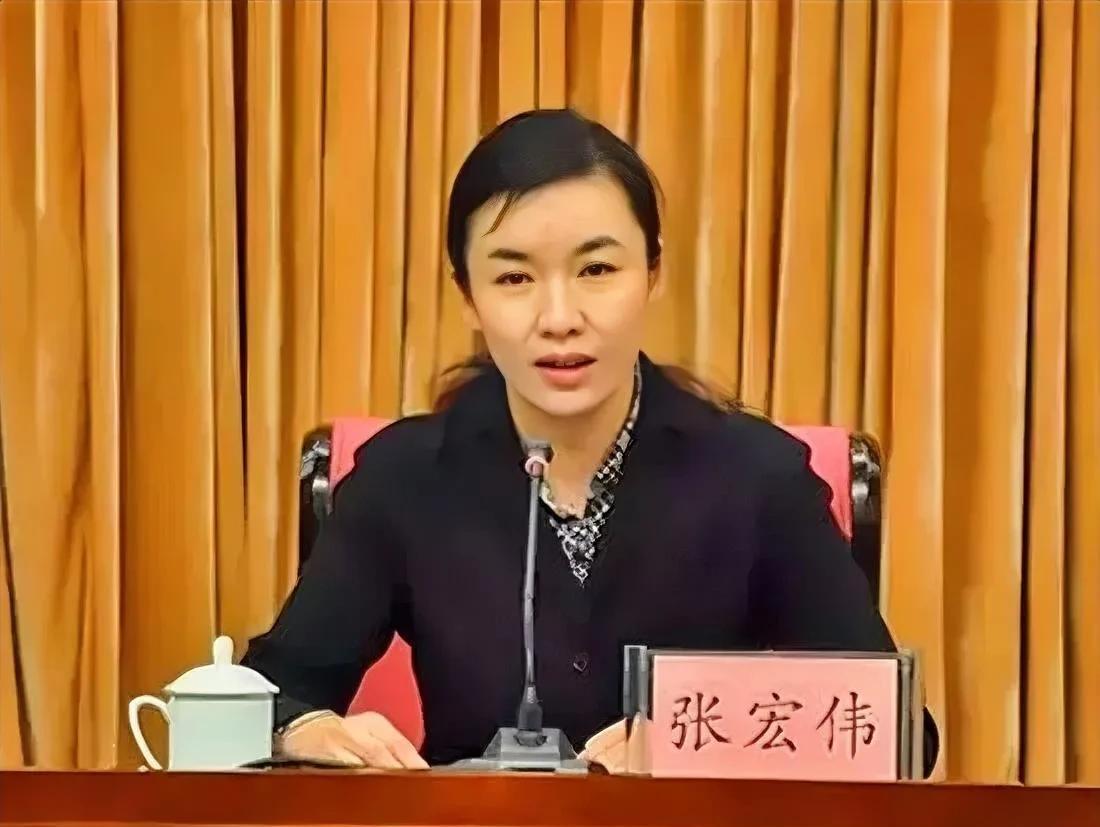 “抖音组织部”名不虚传！多天前抖音里便有网友称枣庄女书记将赴信阳任职，按道理这种