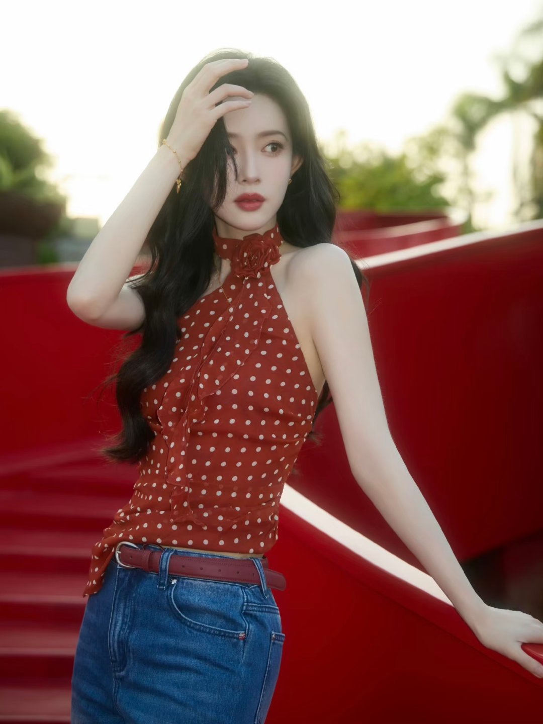 网友票选出最适合港风的女明星：TOP9章若楠TOP8张艺凡TOP7刘浩存T