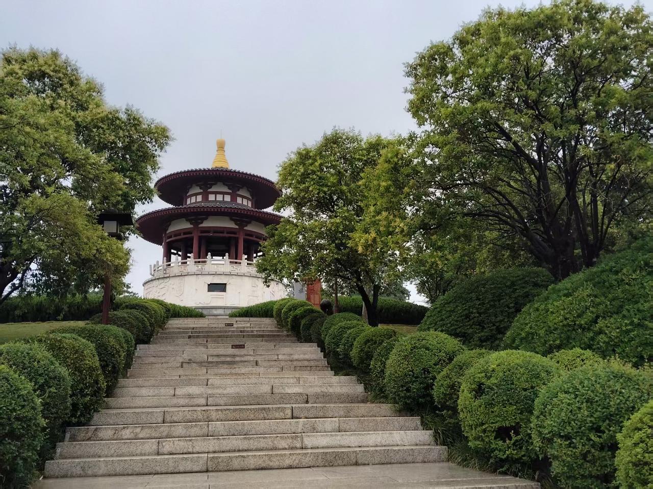 论安禄山有多胖:安禄山晚年的体重曾经达到450斤，云贵川朋友家家户户年底杀的