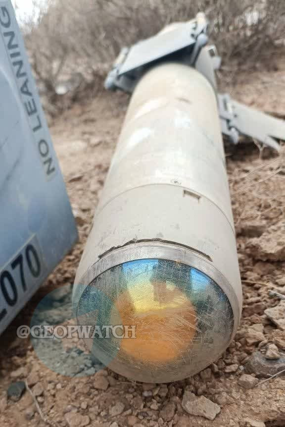 坠落的以色列赫尔墨斯900无人机，配套的米霍利特对地攻击弹药（"Mikholit