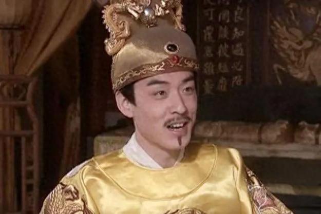 万历皇帝三十年不上朝，史学家翻遍内阁档案，发现他其实每天都没闲着。万历四十年