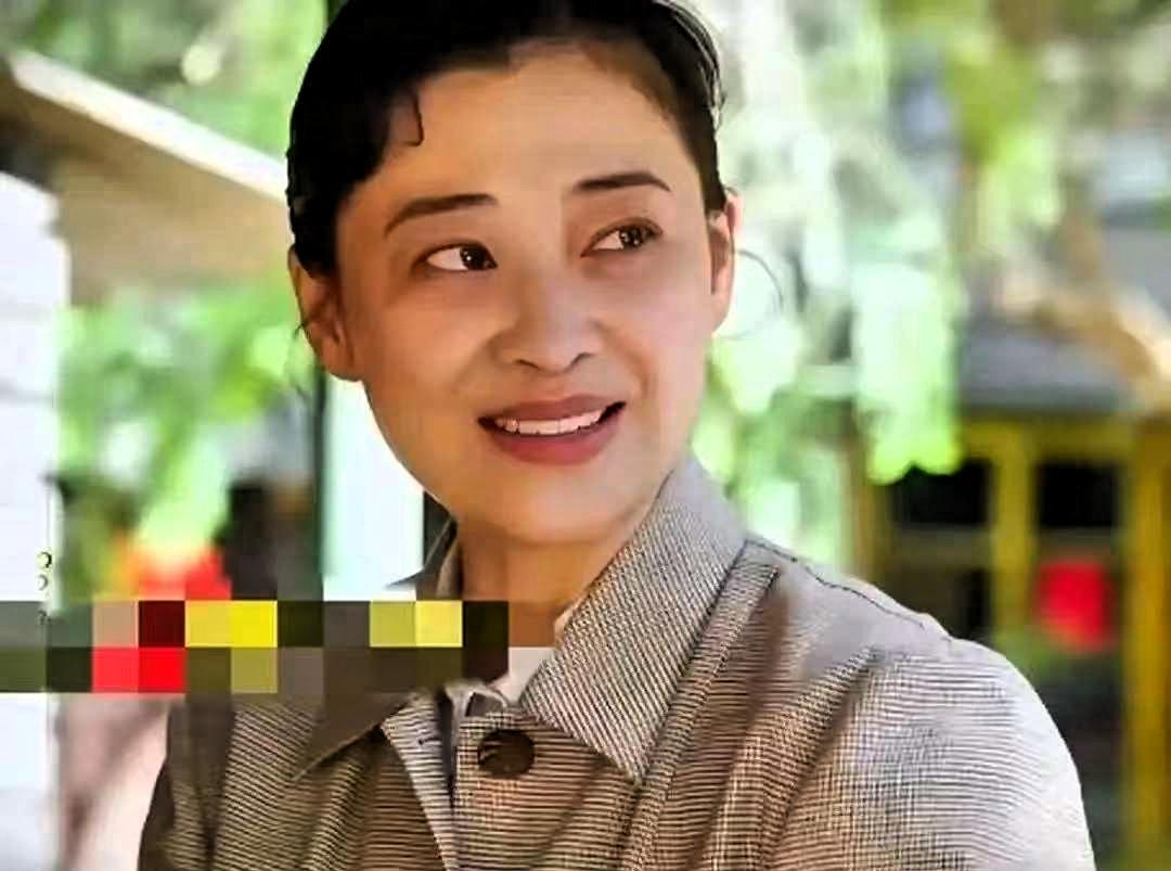 《好好的时光》里有段对话，看得人哭笑不得梅婷从卫生角度出发，提醒内裤和袜子