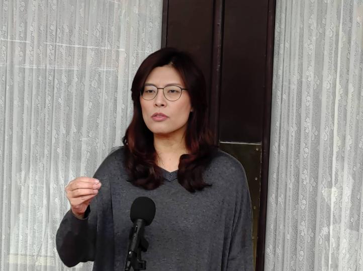 郑丽文霸气回应，民进党愣住了郑丽文这次用词很谨慎用民族复兴代替国家统