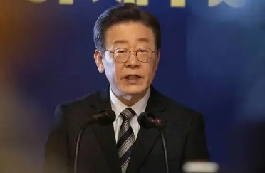 韩国媒体非常着急！来自韩国民族日报的消息说，韩国一直在努力追赶，但是现在才发现，