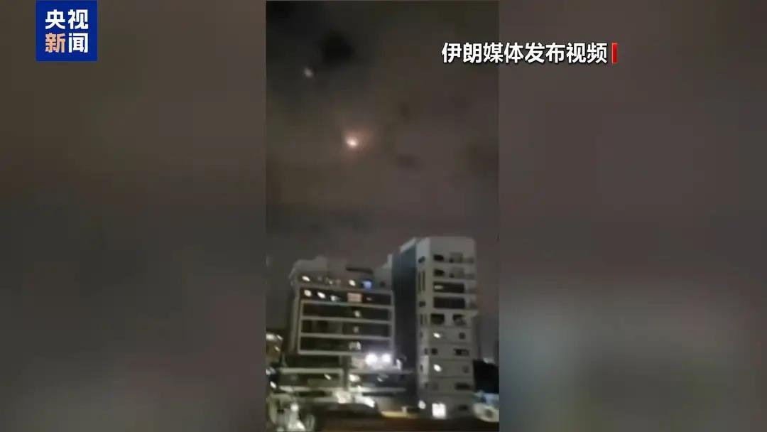 伊朗伊斯兰革命卫队当地时间3月5日发表声明，称使用防空系统成功击中一架美国F-1