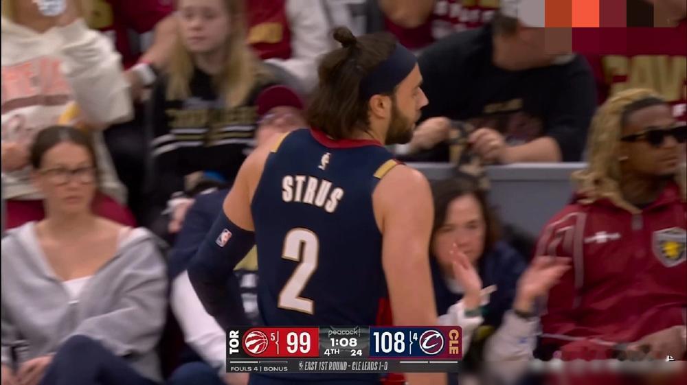 从24分到6分，骑士奇兵斯特鲁斯怎么突然哑火了？我告诉你个内幕。首战，他替补