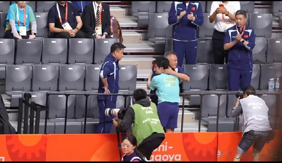 林诗栋4:2赢了松岛辉空之后，我看了五遍，他们确实没有握手！石头赢球后，第