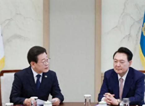 韩国新总统将调整对华冷淡政策？周日晚，韩国举行了总统选举前的首次电视辩论。李在明