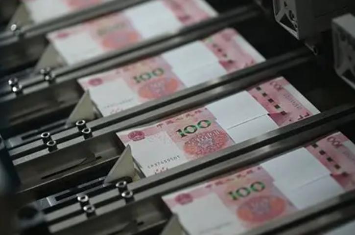 很多人会问：既然感觉市场上的钱已经不少了，为什么印钞厂还一天都不停，天天都在印钞