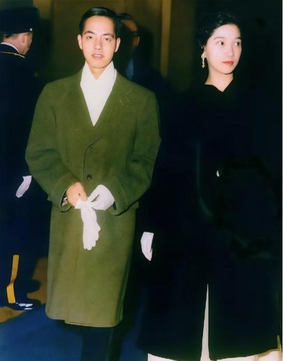 杨振宁去世，李政道两口子又火了！李政道两口子才是真正的一对人中龙凤，一个是科学界