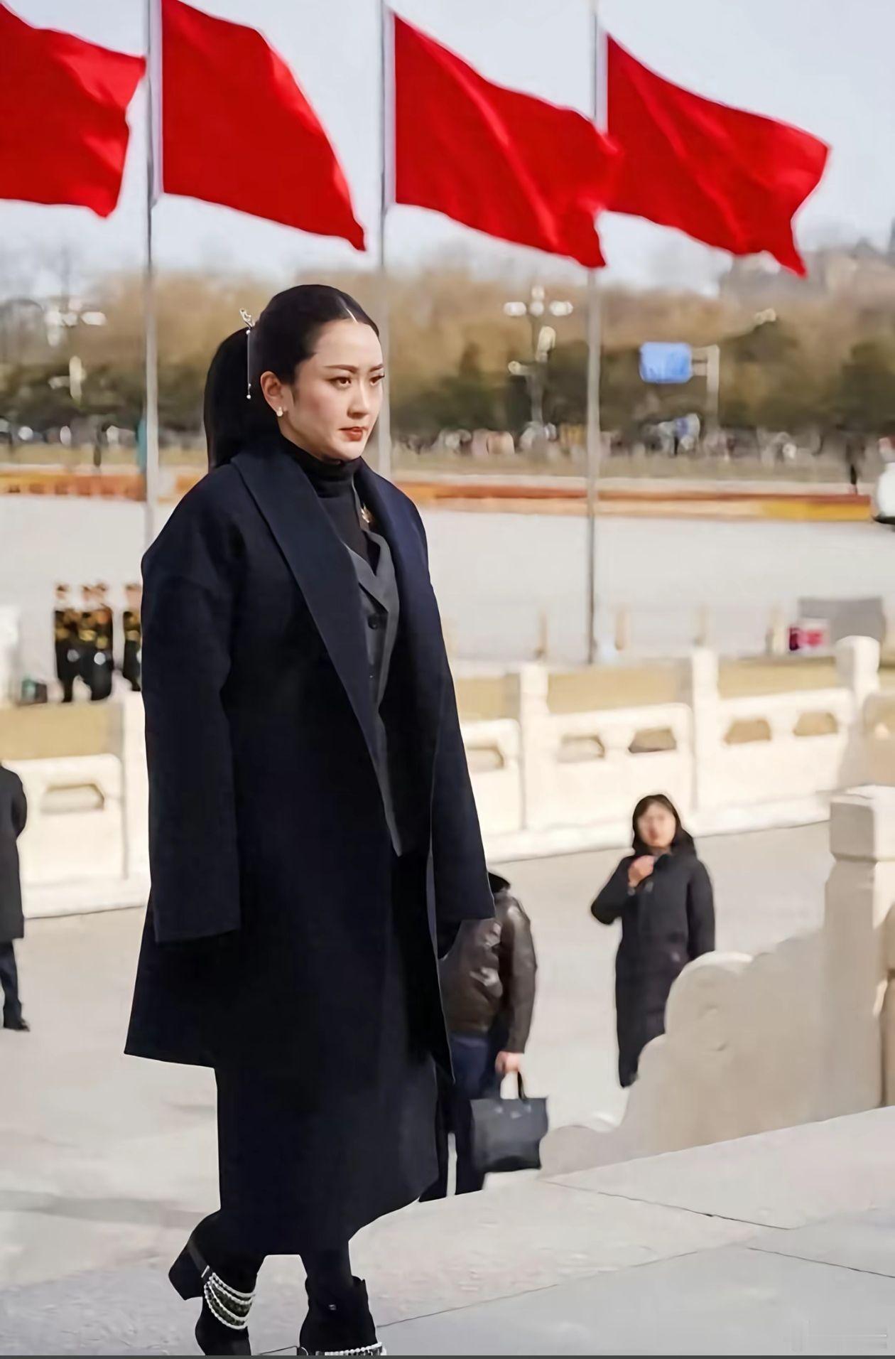 一堆怂货，还不如一个女人。