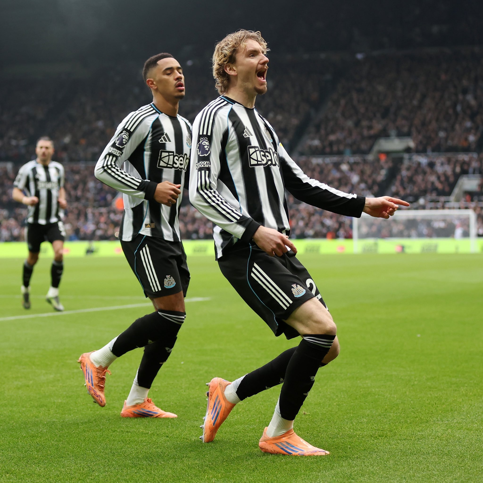 沃特玛德：上届世界杯时，20岁的沃特玛德还是一位在德丙踢球，身价60万欧元的普通