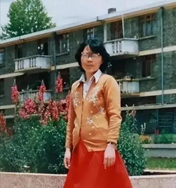 从幸福新娘到燃灯校长：张桂梅的肚子藏着一个催泪秘密，丈夫临终遗言让她撑起大山希望