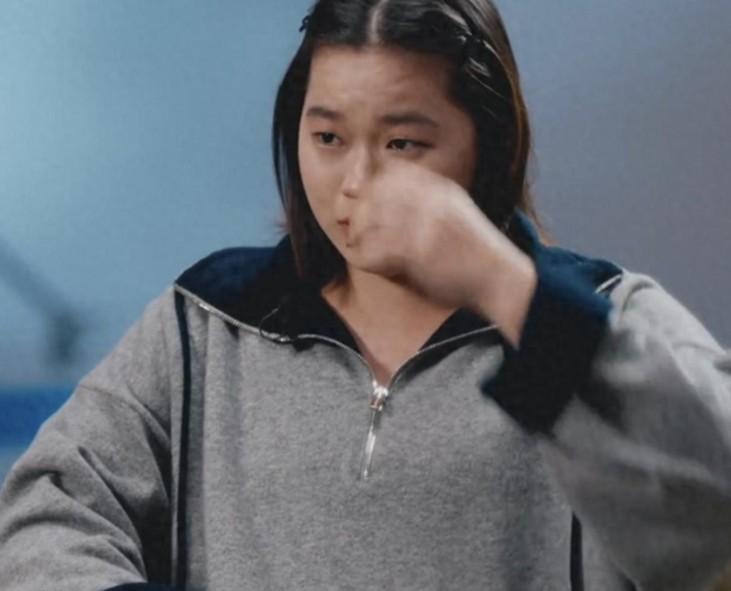 全红婵接受采访时泪崩，称自己不敢上秤恐惧镜头，压抑太久！ 管他们怎么说，你就