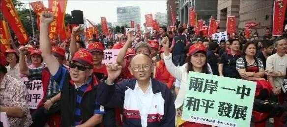 美专家罕见达成一致：一旦台湾回归中国，美国可能就剩一条路可走。实属难得，美国专家
