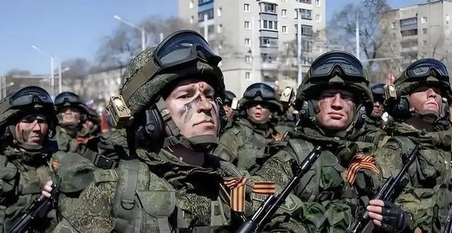 俄罗斯的军事实力还能撑多久？俄罗斯在乌克兰的战争打了快三年，表面上，它还在硬扛