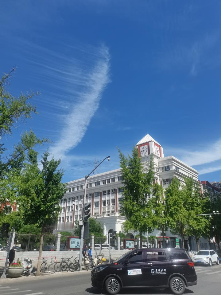 高考600分以上的，我认为就是学霸的水平。昨天，我家在太原五中的考生小外孙回到家