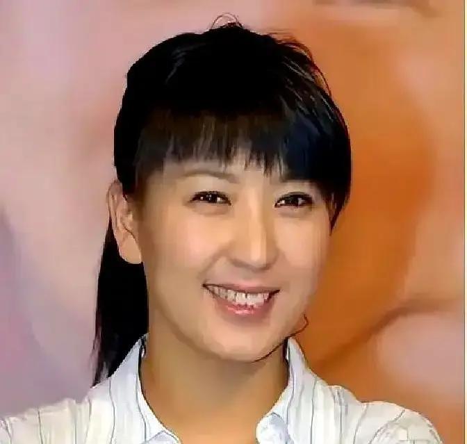 闫学晶连播七天带货，《刘家媳妇2》悄悄把女主换了，豆瓣演员表直接抹她名字。同组